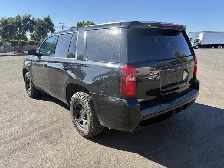 2020-chevrolet-tahoe-image-4
