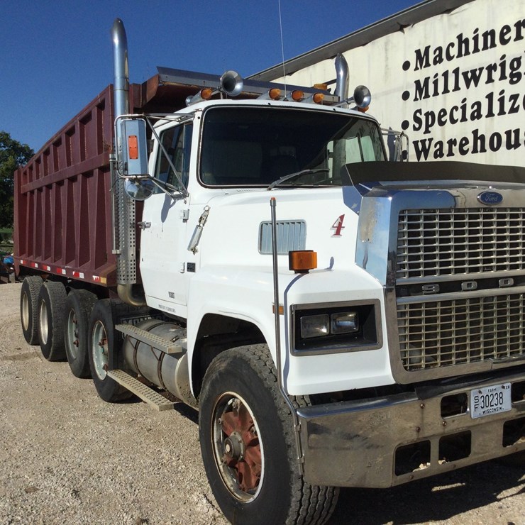 1985 FORD 9000