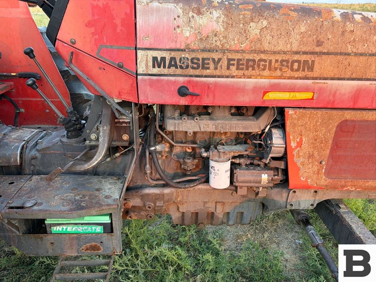 massey-ferguson-383-image-7