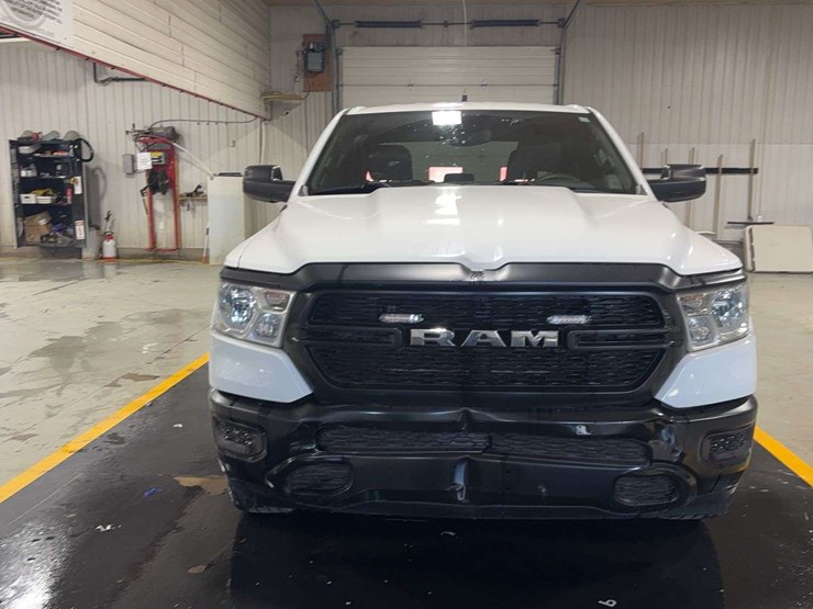 2022-dodge-1500-image-8