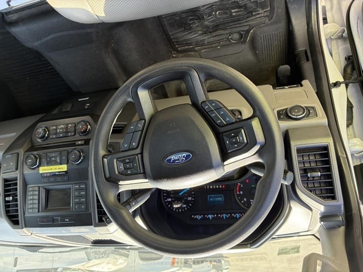2017-ford-f250-xl-image-14
