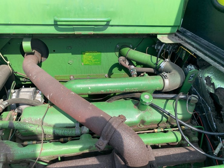 john-deere-4420-combine-image-75
