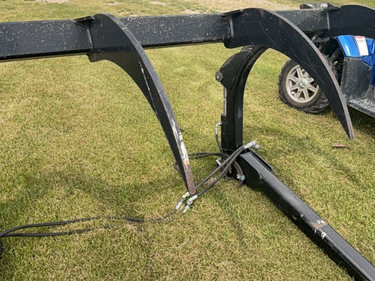 grapple-fork,-like-new,-came-off-new-holland-6070-tractor-and-loader,-would-fit-others-image-14