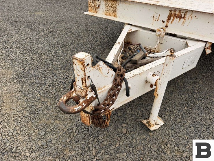 1974-miller-tilt-deck-trailer-image-10