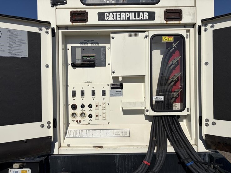 2009-caterpillar-xq400-image-12