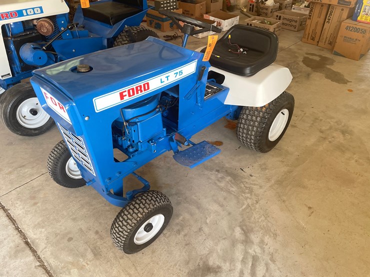 ford-tractor-image-1