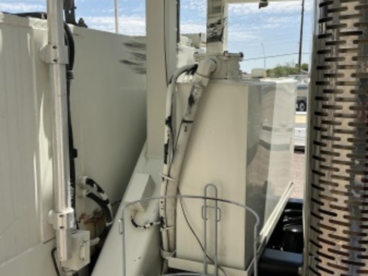 2009-international-workstar-7600-image-22