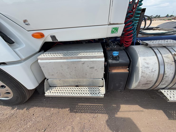 2019-international-lt-image-12