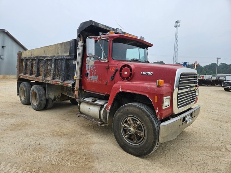 1995-ford-l8000-image-7