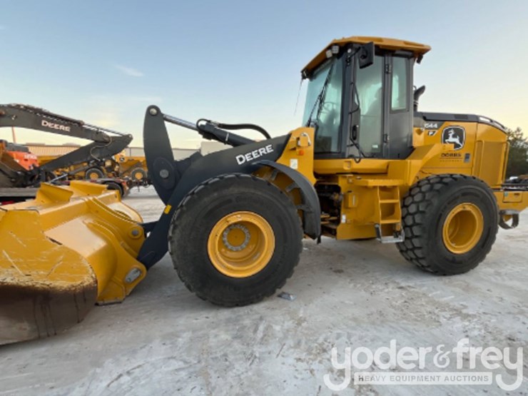 2023-deere-644p-image-1