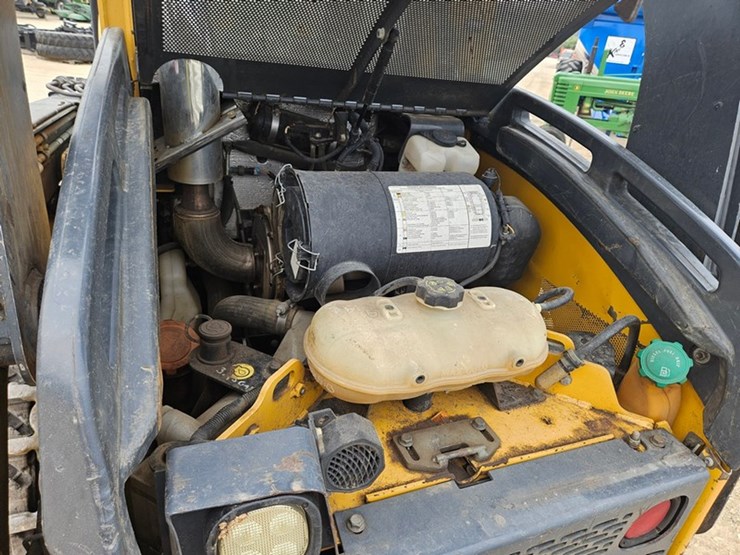 deere-328e-image-22