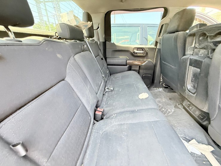 2020-chevrolet-silverado-1500-image-35