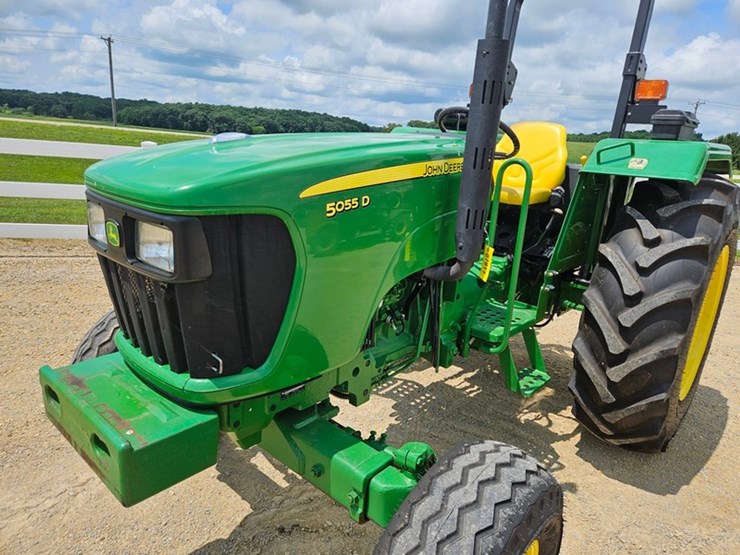 john-deere-5055d-image-44