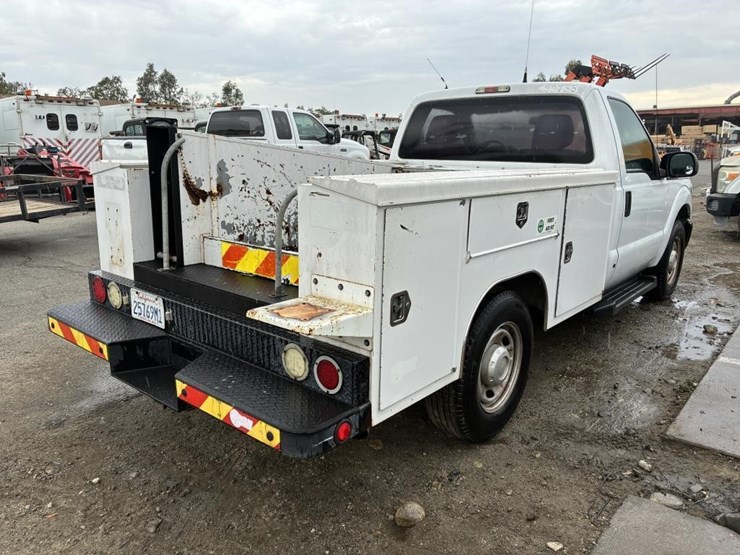 2013-ford-f250-image-3