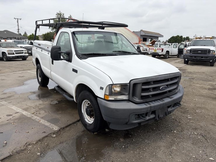 2004-ford-f350-image-2
