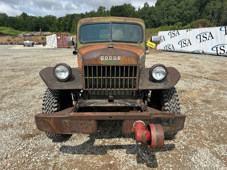 1953-dodge-power-wagon-image-8