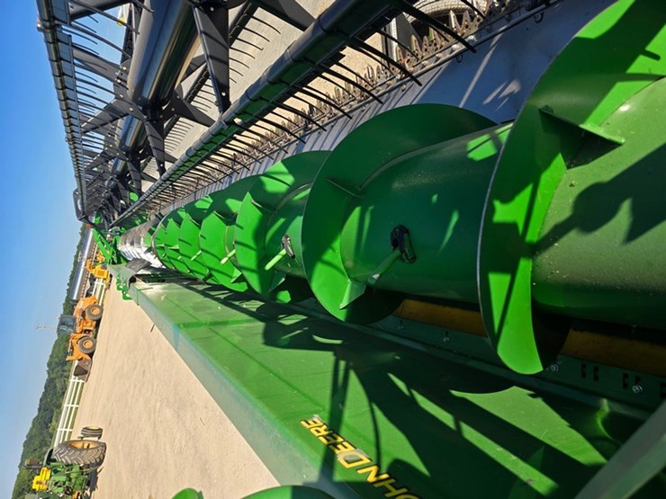 john-deere-635f-image-17