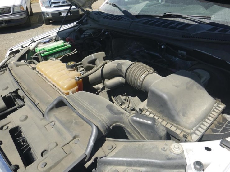 2016-ford-f150-image-8