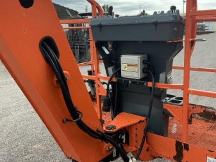 2009-jlg-800a-image-20