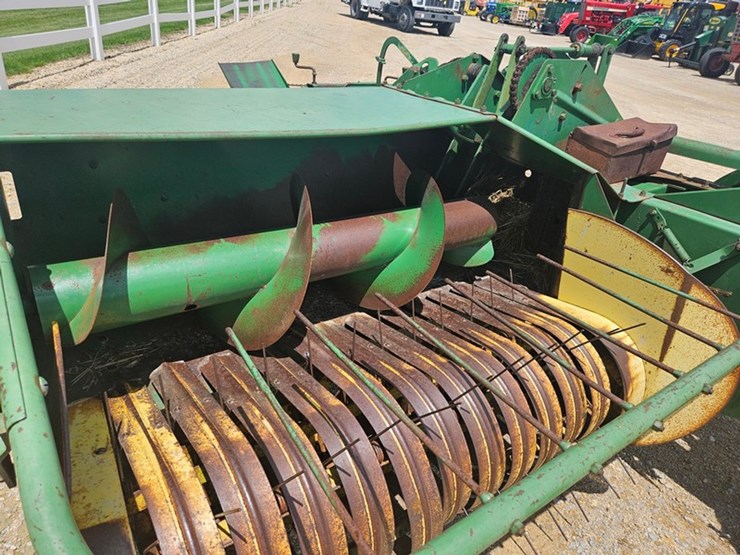 john-deere-24t-image-13