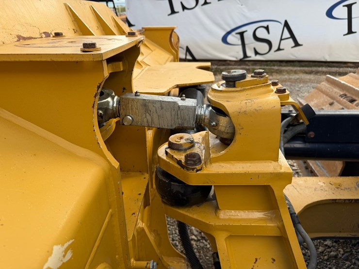 caterpillar-d6k-image-10