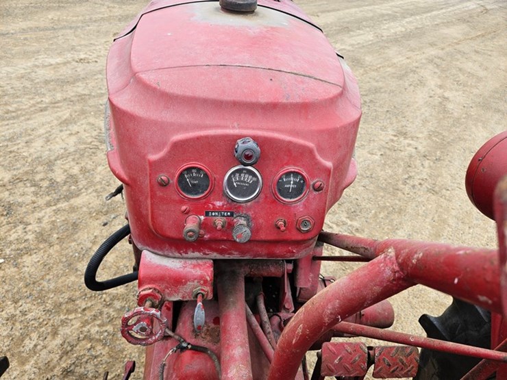 massey-ferguson-44-image-26