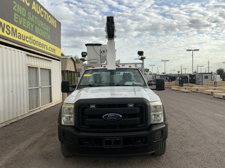 2015-ford-f550-image-3