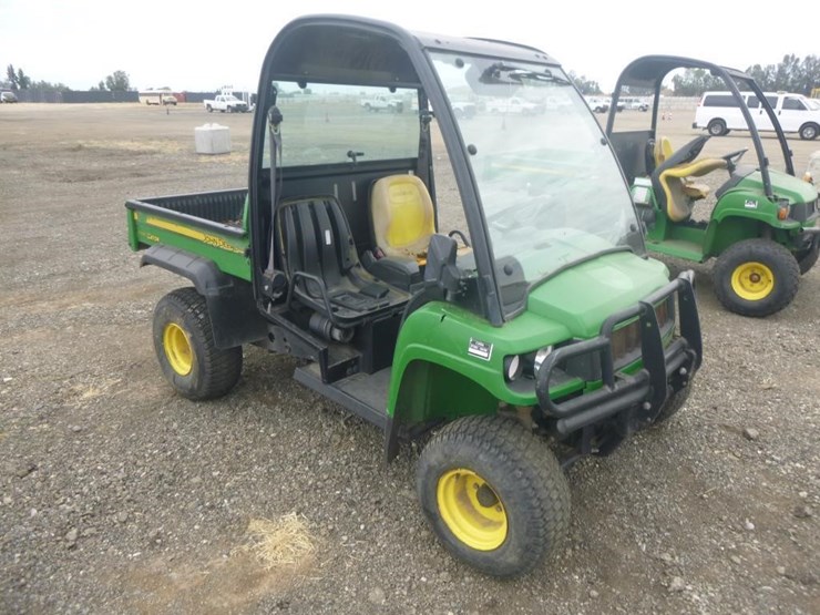 2011-john-deere-gator-hpx-image-3