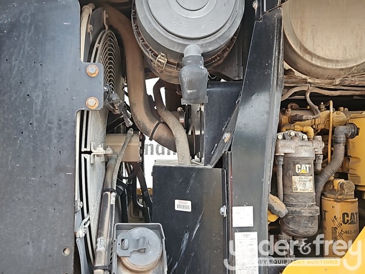 2020-caterpillar-938m-image-21