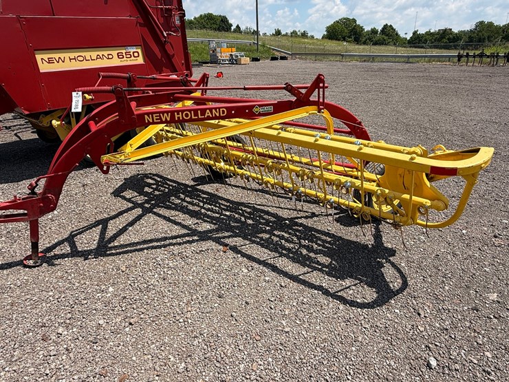 new-holland-256-image-1