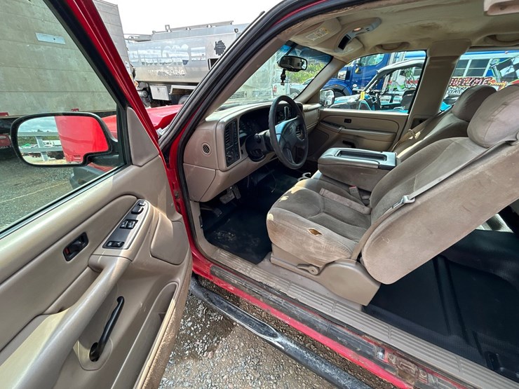 2005-chevrolet-2500-image-51