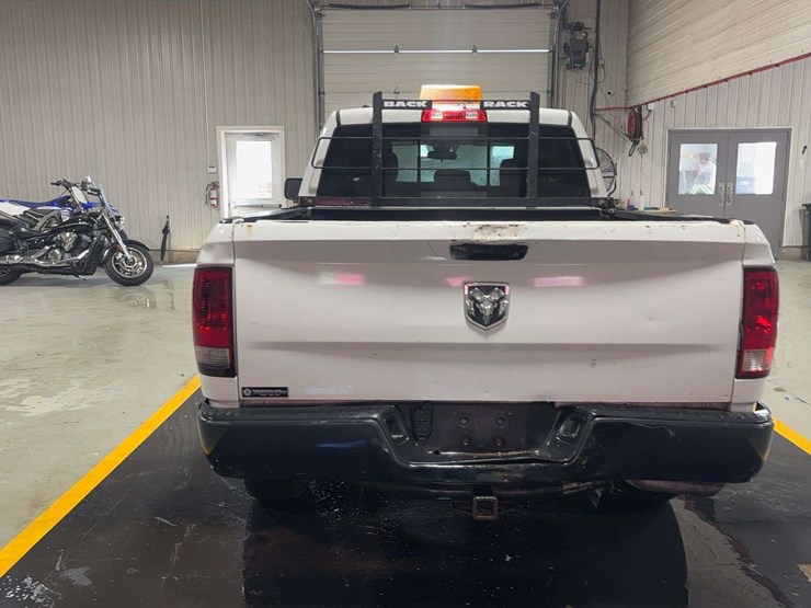 2014-dodge-1500-image-4