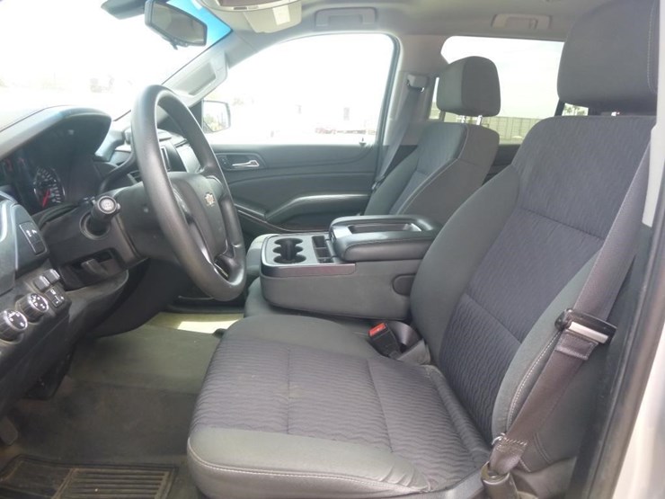 2015-chevrolet-tahoe-image-9