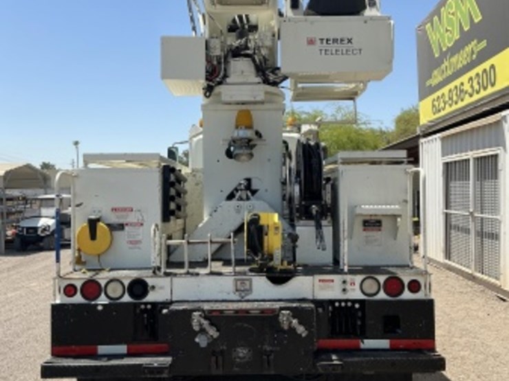 2009-international-workstar-7600-image-6