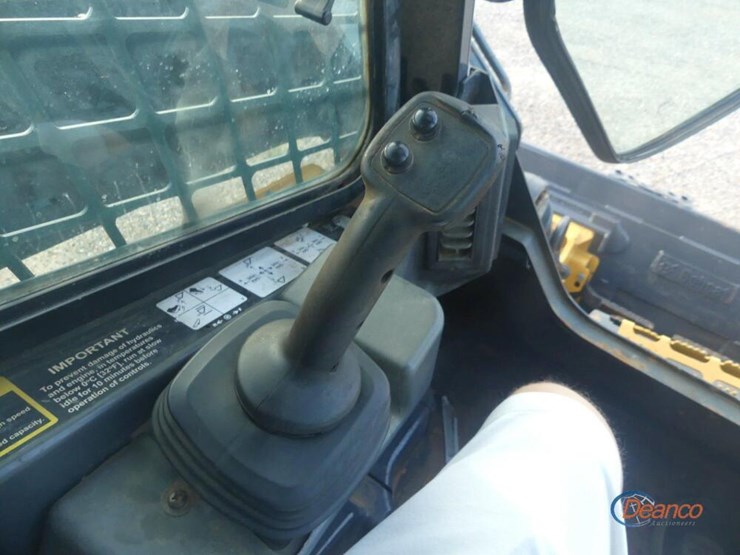 2019-deere-331g-image-10