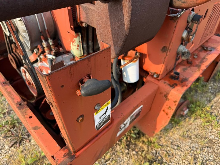 ditch-witch-350sx-image-14