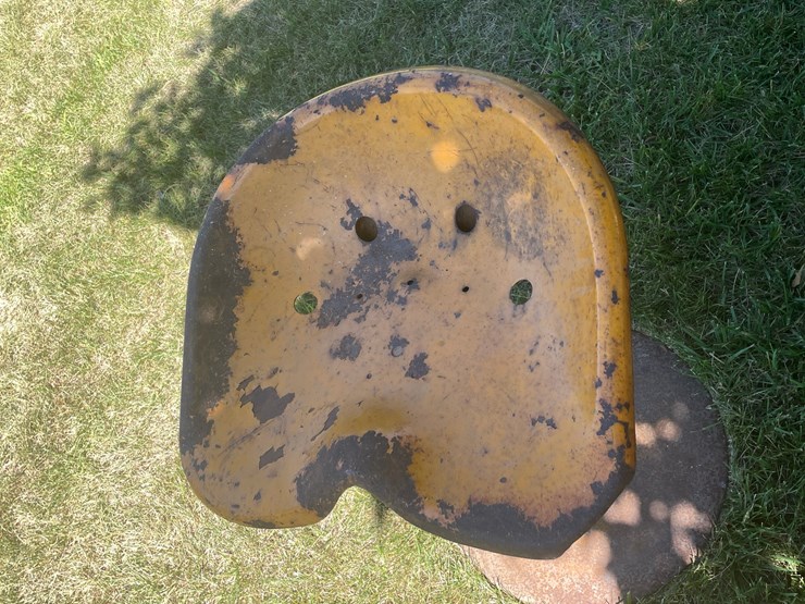 #2164-•-minneapolis-moline-tractor-seat-shop-stool-image-4