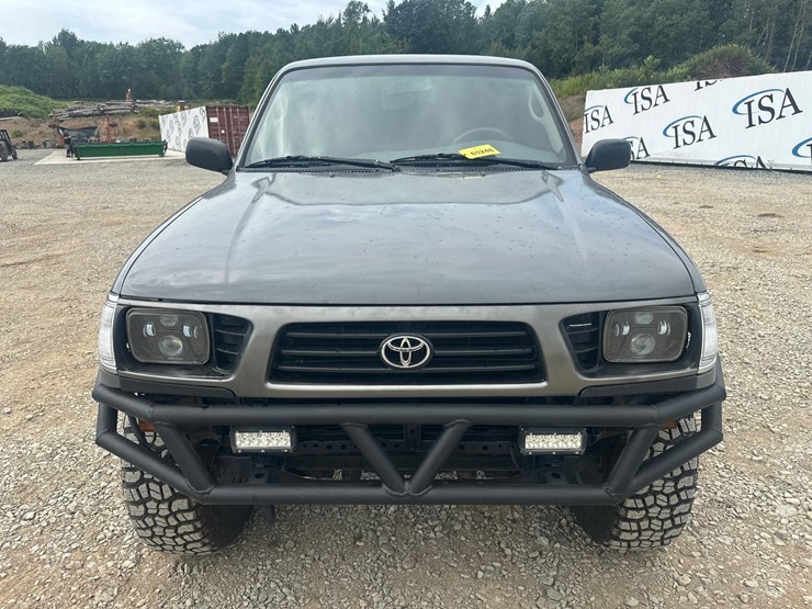 1996-toyota-tacoma-image-8