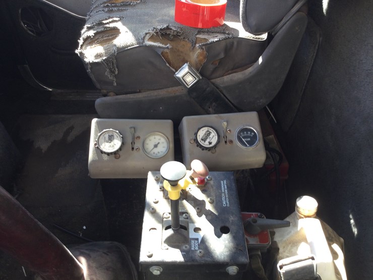 1985-ford-9000-image-13