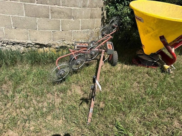 lawn-rake-image-3