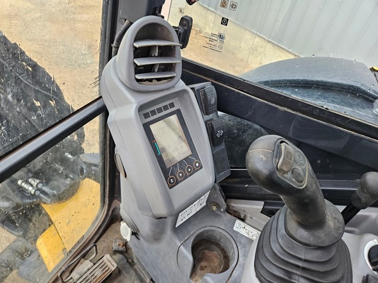 deere-50g-image-39