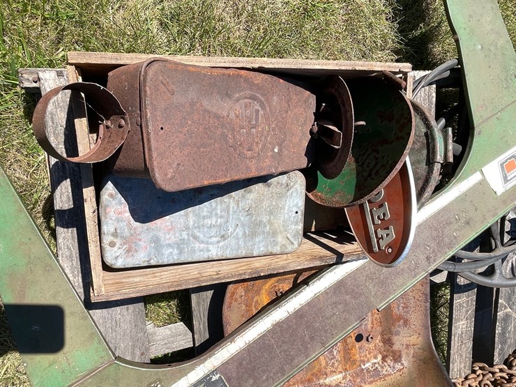 #2172-•-pallet-of-misc.-parts-image-4