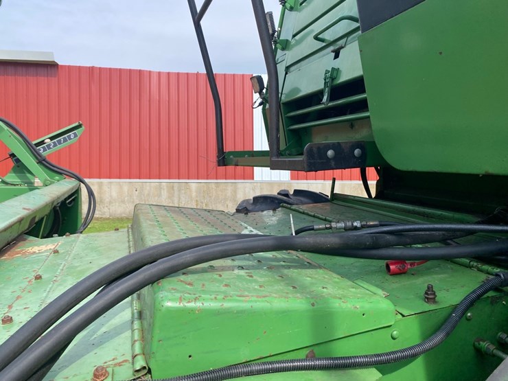 john-deere-4420-combine-image-44