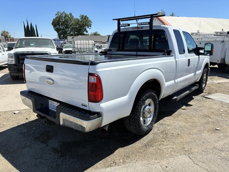 2011-ford-f250-image-3