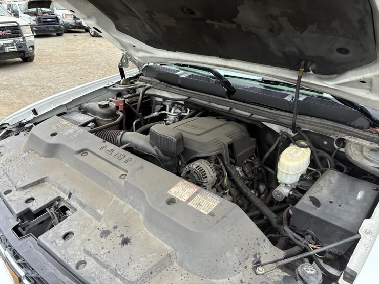 2013-chevrolet-silverado-2500-image-7