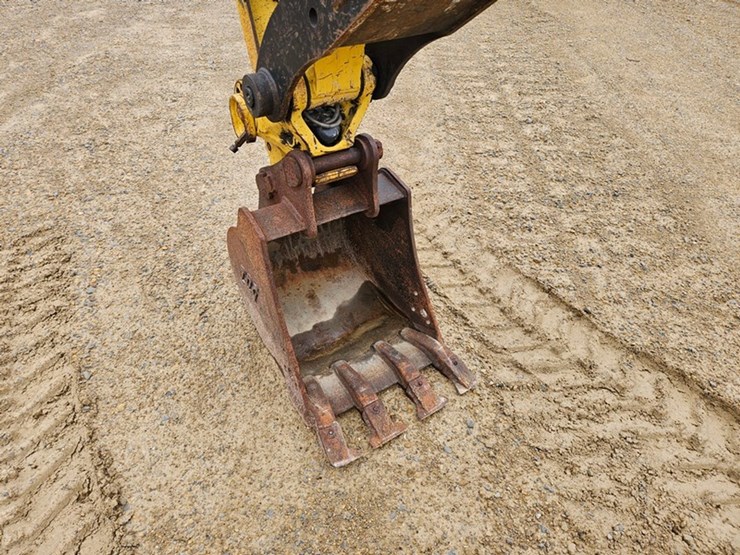 yanmar-vio35-image-12