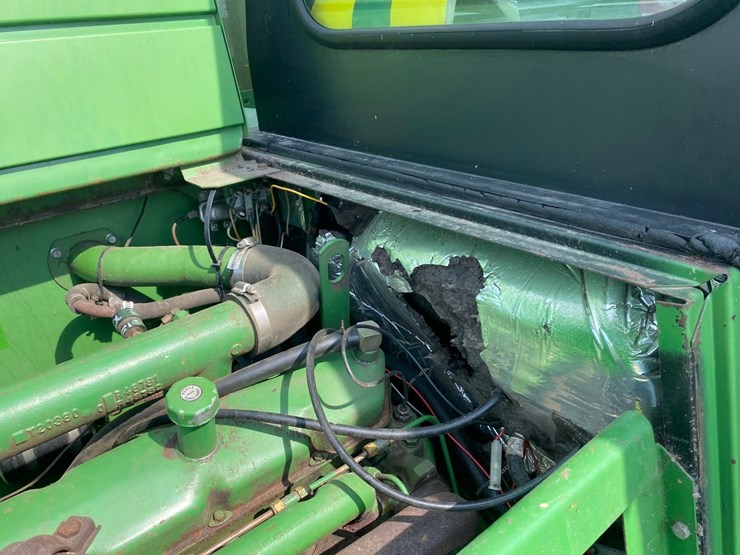 john-deere-4420-combine-image-82