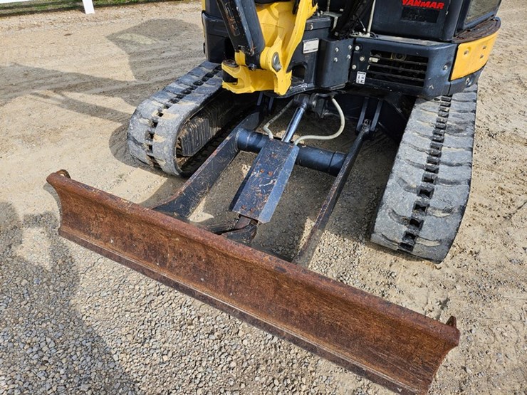 yanmar-vio45-image-16