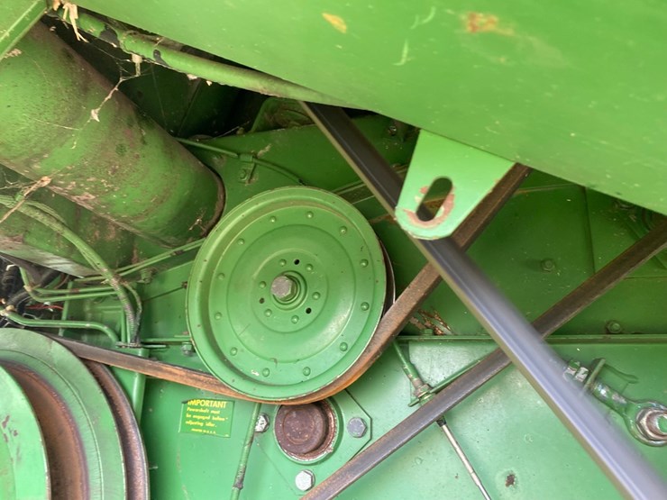 john-deere-4420-combine-image-38