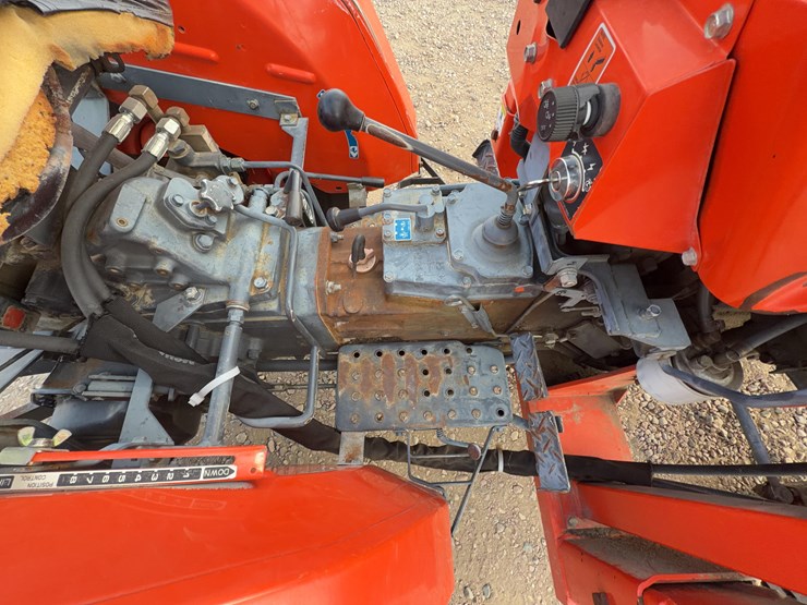 kubota-l2350-image-15